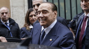 Mi ha chiesto di essere il suo consigliere. La proposta di Meloni a Berlusconi
