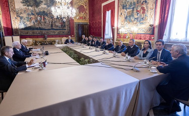 Governo, la foto al Colle scatena i retroscena. Indiscrezione-bomba su Tajani