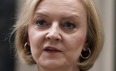 Maxi-pensione a Liz Truss, sul vitalizio scoppia la bufera