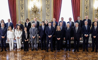 Adesso subito al lavoro. Meloni dà la carica alla nuova squadra di governo