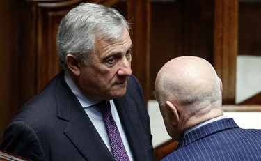 Telefonerò al ministro degli Esteri ucraino. Il primo atto di Antonio Tajani