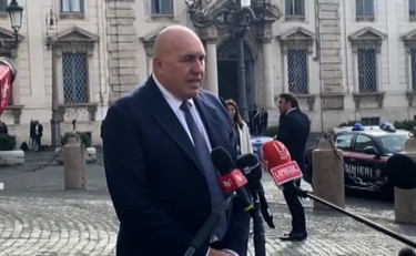 Crosetto: governo rappresenta intera nazione, smessi abiti parte