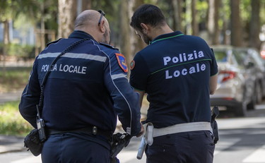 A Roma preso ladro seriale di profumi, il trucco per rubare la merce