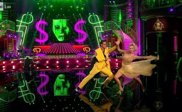 Gabriel Garko col braccio fasciato. Poi sbotta contro la giuria