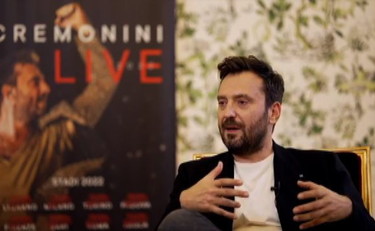 Cesare Cremonini in tour: nei palasport show onirico e immersivo