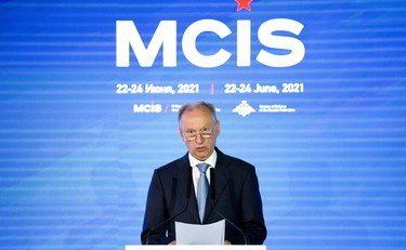 Liz Truss incastrata da un sms. Le accuse di Mosca su Nord Stream