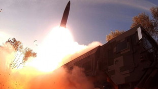 Corea, Kim cambia bersaglio: raffica di missili, così provoca la Cina