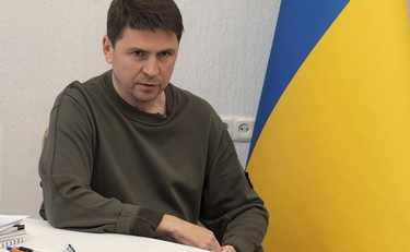 La Russia si deve ritirare. Poi il dialogo. Podolyak sfida Putin