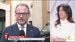 “Odiosi, contro la civiltà”. Francia-Italia, tensione alle stelle sui migranti: come reagisce Mulè