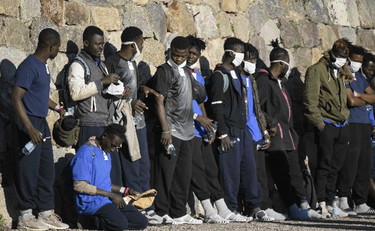 Migranti, l'Italia è il porto d'Europa