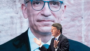 Renzi e la proposta choc a Letta: il retroscena del gesto che ha portato al suicidio del Pd