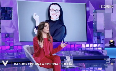 Ora vivo in Spagna e... La metamorfosi choc di Suor Cristina