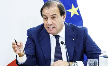 Nessun condono, debiti pagabili in 5 anni. Il viceministro Leo sulla tregua fiscale