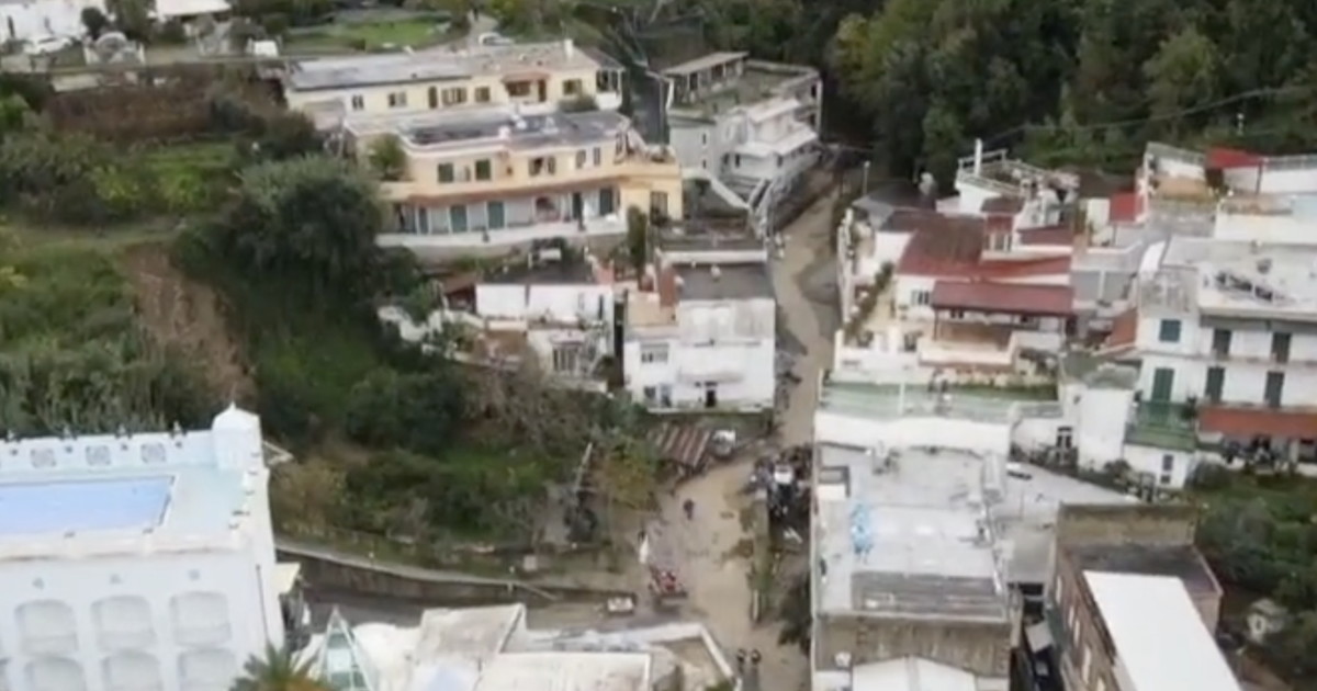 La seconda vittima è una bambina di 7 anni. "Stato di emergenza per Ischia" La seconda vittima è una bambina di 7 anni. "Stato di emergenza per Ischia"