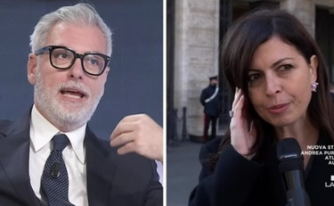 A scoppio ritardato. Mollicone (FdI) umilia Floridia (M5s), imbarazzo in studio