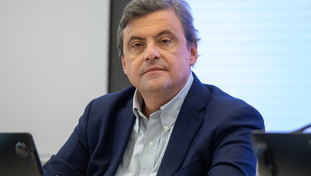 “Fregatura dietro l'angolo”. Sallusti avvisa Meloni sul traditore Calenda