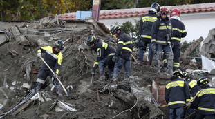 Trovati altri due corpi, salgono a dieci le vittime della frana di Ischia