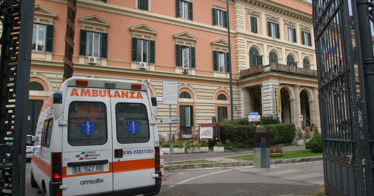 L ospedale Sospende L infermiere Accusato Di Aver Violentato Una 