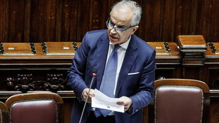 L'idea di Piantedosi contro l'immigrazione incontrollata: chi sarà premiato