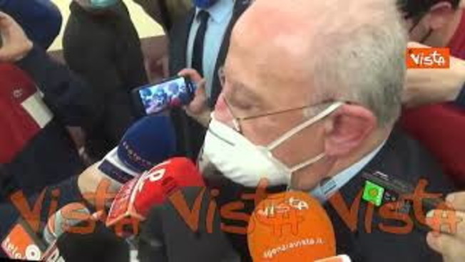 Ischia, De Luca: "Giusto muoversi con prudenza, priorità è salvare vite"