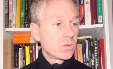 Cosa traduce Orsini con Google: la figuraccia del prof è virale. E i social godono