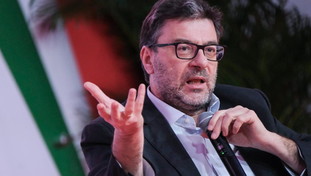 Stallo totale sulla Manovra: l'ok slitta alla vigilia di Natale