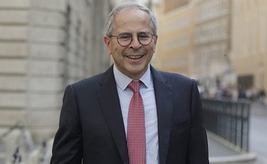 Da loro zero informazioni sul Covid. Crisanti non si fida della Cina