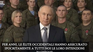 “Menzogne sulla pace, usano l'Ucraina contro di noi”. Putin accusa l'Occidente | GUARDA