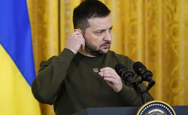 Pace solo col ritiro della Russia. Zelensky detta le condizioni a Putin