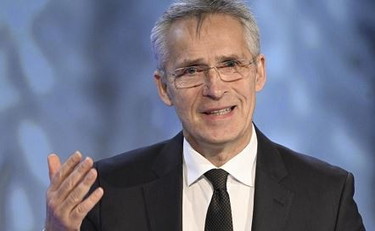 La Nato ha esaurito le scorte di armi. L'allarme di Stoltenberg
