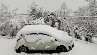 Italia nella mostra del gelo. Neve, scuole chiuse e incubo fiumi