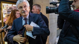 D'Alema pronto a tornare nel Pd. I Democratici vanno nel panico