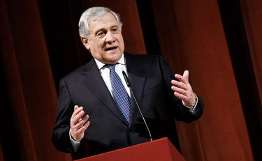 Putin vuole un nuovo Medioevo. Tajani attacca la Russia