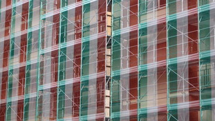 Case green, nuova euro-tassa: Forza Italia dichiara guerra alla direttiva Ue