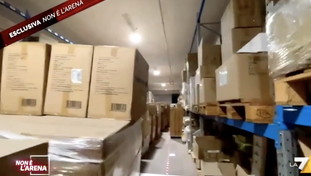 Bomba di Giletti, trovate le mascherine fantasma di Zingaretti | VIDEO