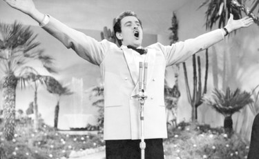 Nel blu dipinto di blu compie 65 anni. Così Modugno vinse il Festival