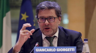 Primo taglio delle bollette. Giorgetti: Ridotte del 40%