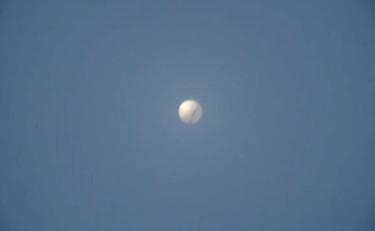 Un pallone aerostatico spia cinese vola sui cieli americani