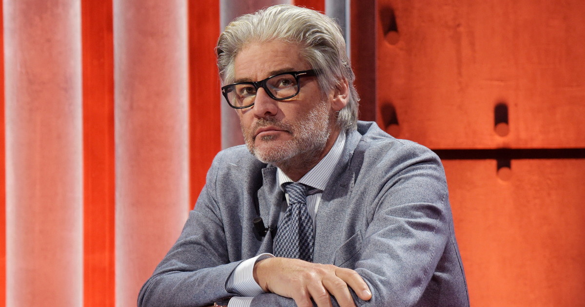 Frasi irripetibili su Del Debbio, Parenzo perde le staffe: “Spaccherei la tv” Frasi irripetibili su Del Debbio, Parenzo perde le staffe: “Spaccherei la tv”