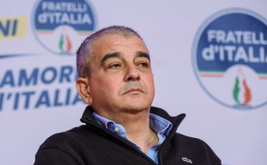 Sanno solo cavalcare fake news. Fazzolari a valanga contro la sinistra