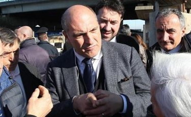 Andrea Cozzolino, notificato in clinica il mandato d'arresto europeo