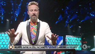 Sicurezza e tasse, monologo show di Facchinetti: “Politica fatta da pagliacci”