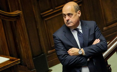 Con lui il Pd perdeva. Così Zingaretti scarica Bonaccini