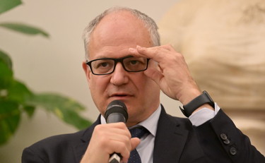 Fusioni e tagli alle partecipate, il Campidoglio tira la cinghia