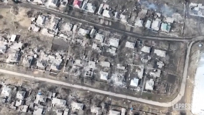 All'assalto di Bakhmut, l'attacco finale russo: immagini impressionanti