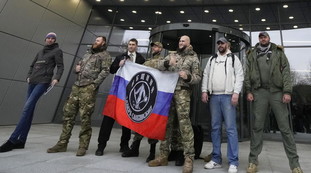 Apriamo centri di reclutamento. Il gruppo Wagner cerca volontari in Russia