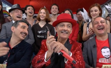 Meloni fa impazzire Fiorello: la telefonata del premier in diretta