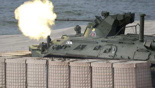 “Bombe, missili e distruzione”. La Russia non si spaventa e alza il tiro