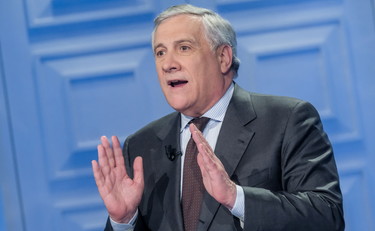 Mare nostrum non è risolutiva. Tajani boccia la proposta di Elly Schlein