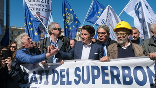 Il governo pone la fiducia sul Superbonus e il M5S rosica